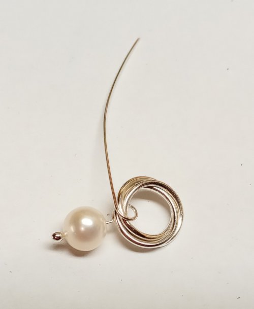 Judy Larson's Mobius Pearl Drop Earrings - , Contemporary Wire Jewelry, Butane Torch, Soldering, Solder, Slide a mobius ring into the loop
